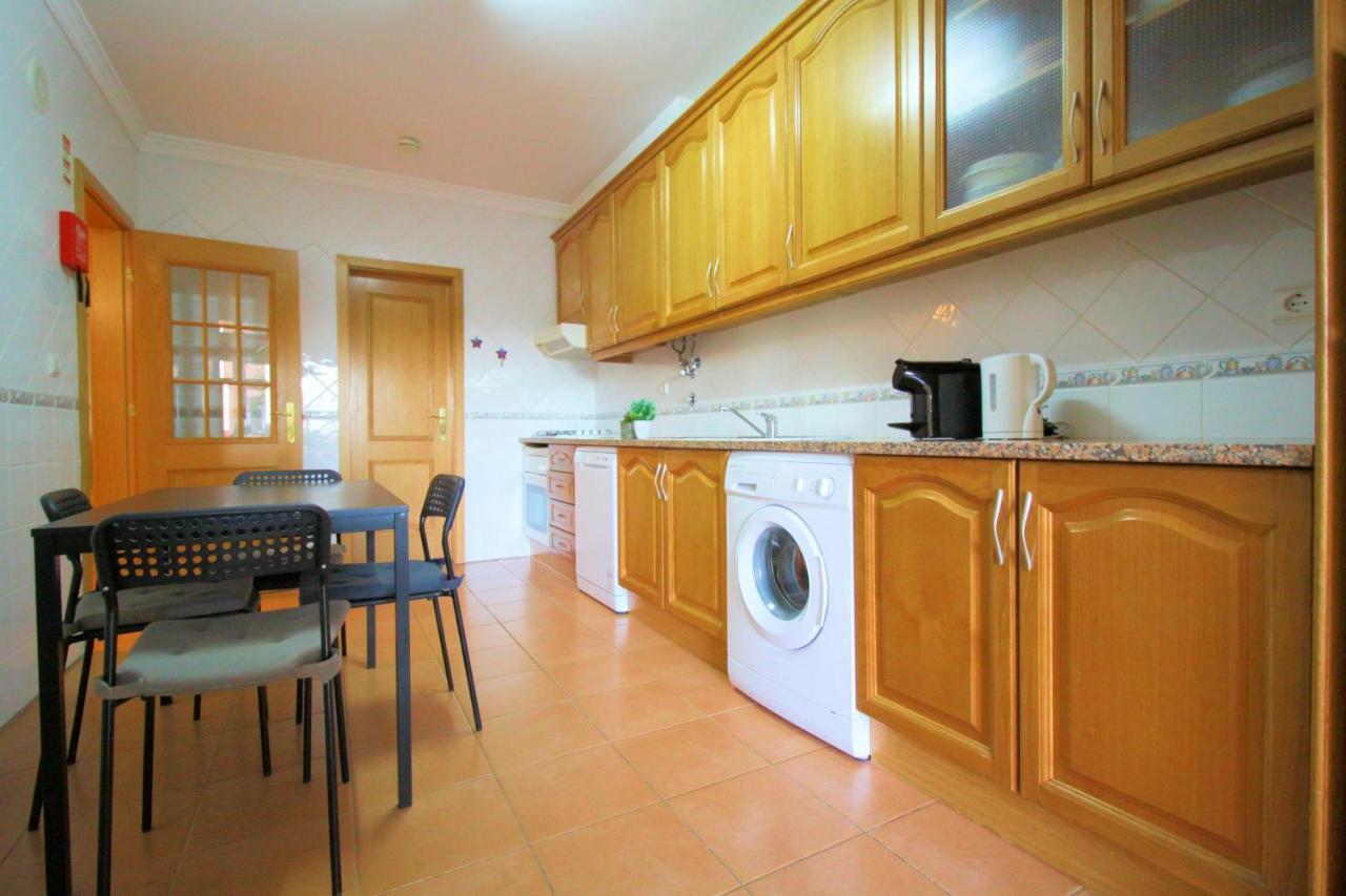 Sunny And Central Apartment Albufeira Exterior photo